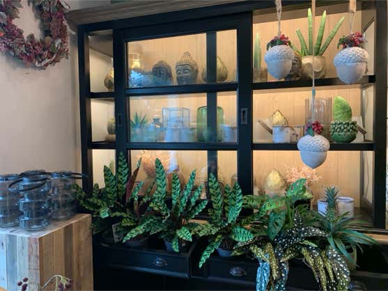 Blumen Dekoration und Floristik